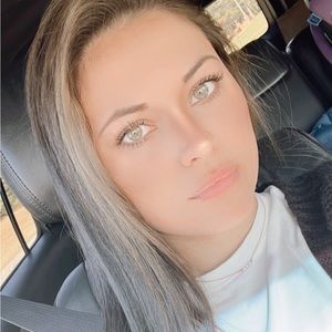 Meet your Posher, Arielle